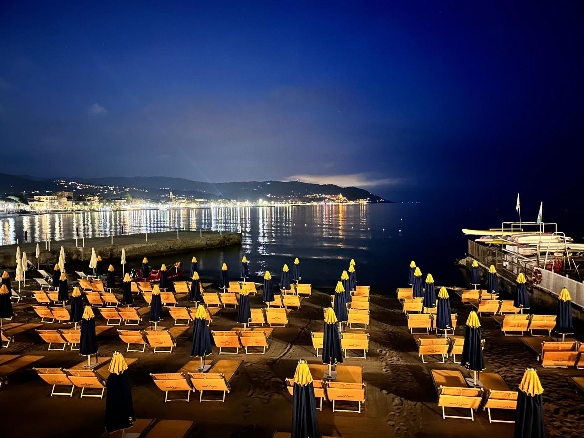 Hotel Golfo E Palme Diano Marina Exterior photo